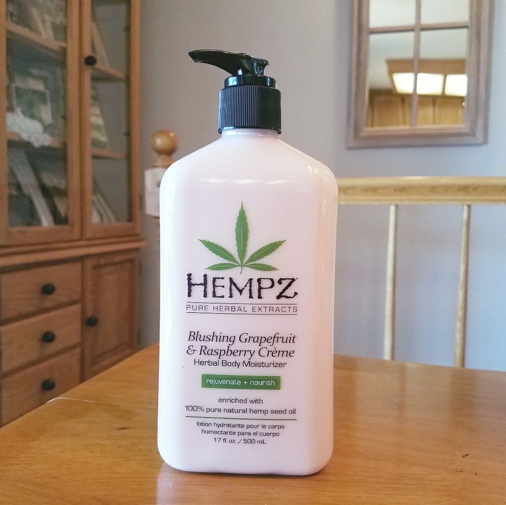 Hempz- Blushing grapefruit & raspberry